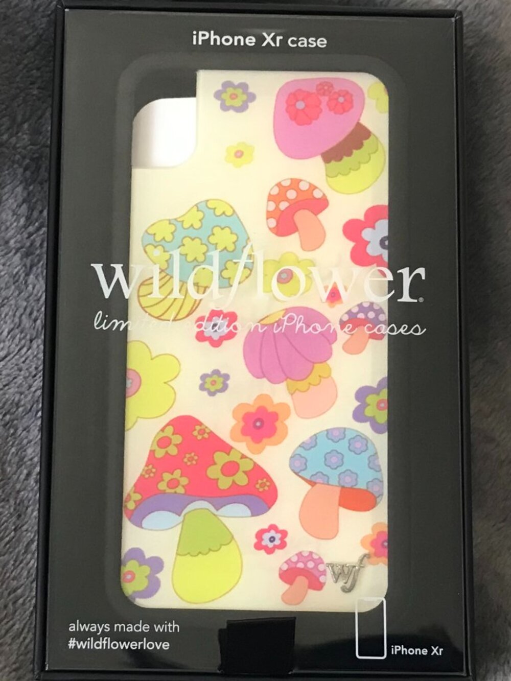 NWT Wildflower Groovy Shroom iPhone XR Case New in Box Retro Mushroom